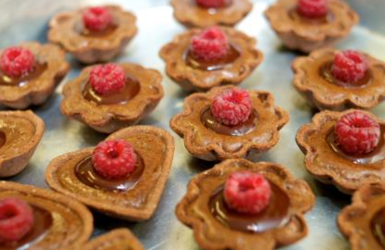chocolate mousse filled pastry shells